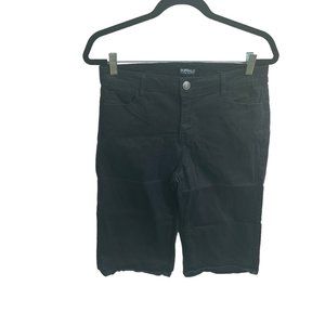 Buffalo David Bitton Woman's Black Bermuda Shorts Size 8 Mid Rise‎